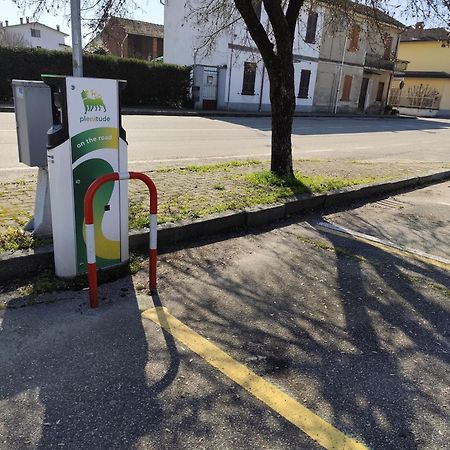 Appartamento Sofia In Zona Residenziale Strategica Wifi Gratuito Carbonara al Ticino ภายนอก รูปภาพ