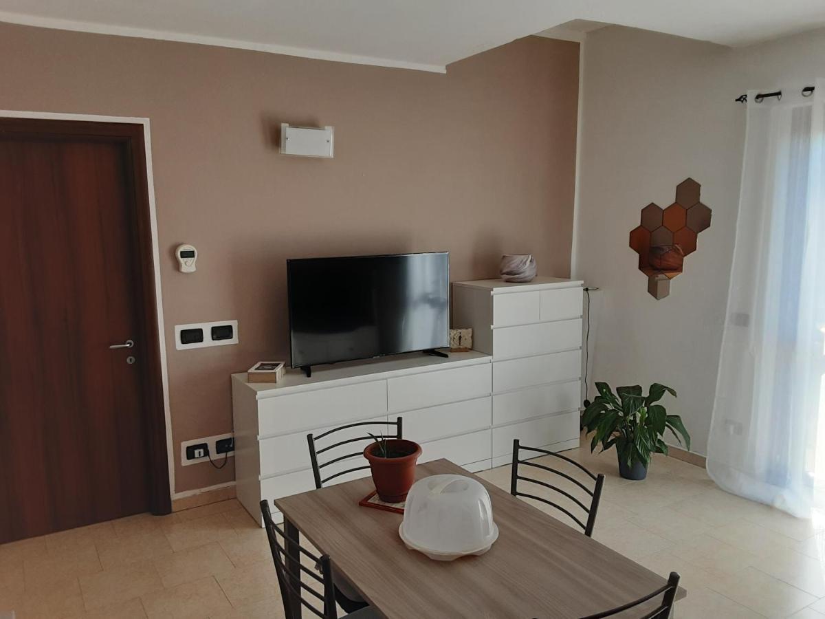 Appartamento Sofia In Zona Residenziale Strategica Wifi Gratuito Carbonara al Ticino ภายนอก รูปภาพ